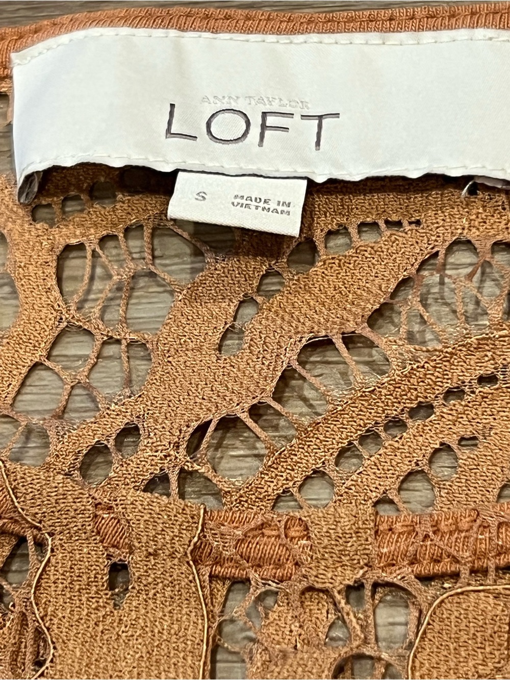 LOFT Short Sleeve Lace Tee Shirt in Copper Rust Color See-Through Small - Picture 6 of 7